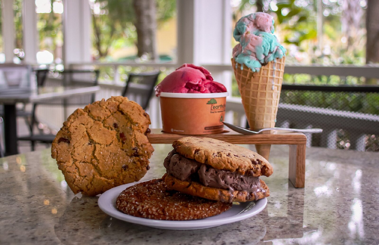 BuzzCatz Coffee & Sweets
